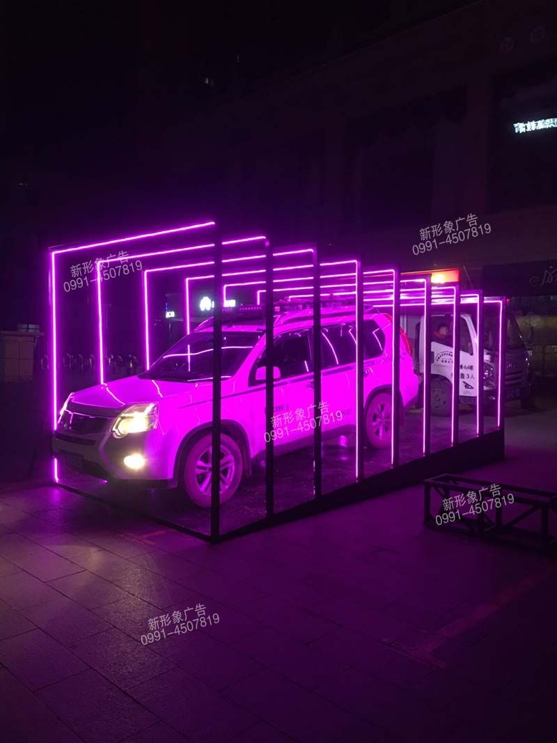 商場周年慶，車展展示臺(tái)